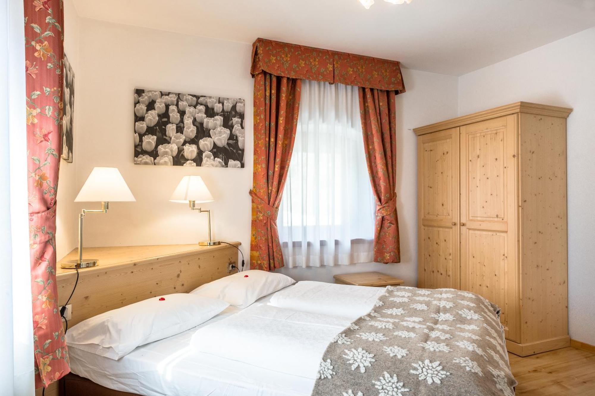 Hotel Pordoi Passo Pordoi Vegetarian Hotel Canazei Værelse billede